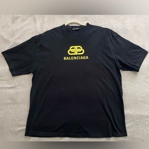 BLACK BALENCIAGA T-SHIRT